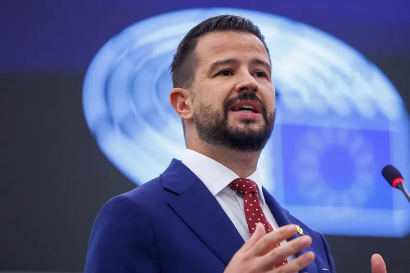 Sırbistan Cumhurbaşkanı Aleksandar Vučić'in açıklamaları Türkçeye çevrildi.