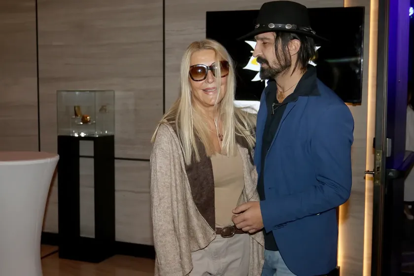 Verica Rakočević 78 Yaşında Yeni Dövmesiyle Eşine Duyduğu Sevgiyi Belirtti