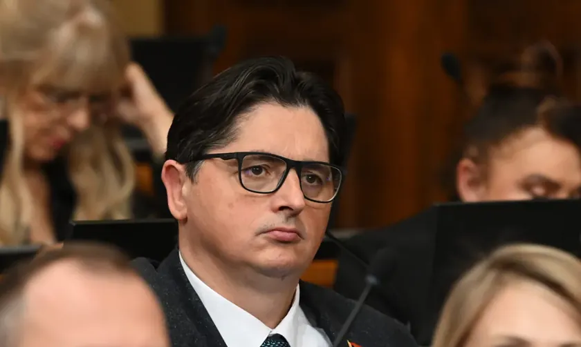 Sırbistan'da yeni adalet yasaları bakanların ve Cumhurbaşkanı Vučić'in tutuklanmasını önledi.