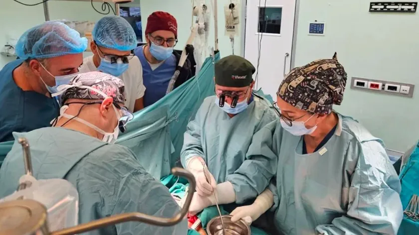 Niş'te ilk kez biyolojik aort kapağı takıldı, aynı hastaya üçlü bypass da yapıldı