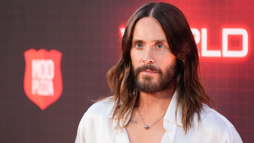 Džared Leto, cinsel taciz suçlamaları nedeniyle filmi kaybetti.