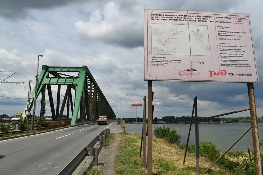 Sırbistan'ın Pančevački Köprüsü'nde bir hasar olmadığı bildirildi.