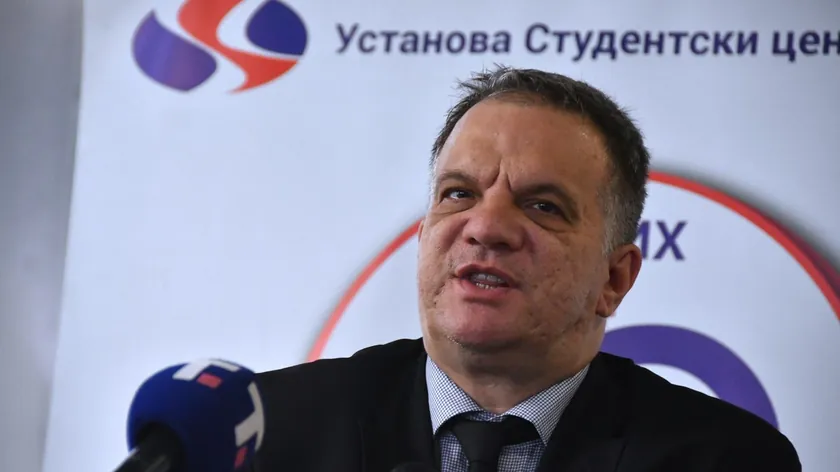 Sırbistan Eğitim Bakanı Dejan Vuk Stanković mobil telefon yasağını ve matura sınavlarını açıkladı