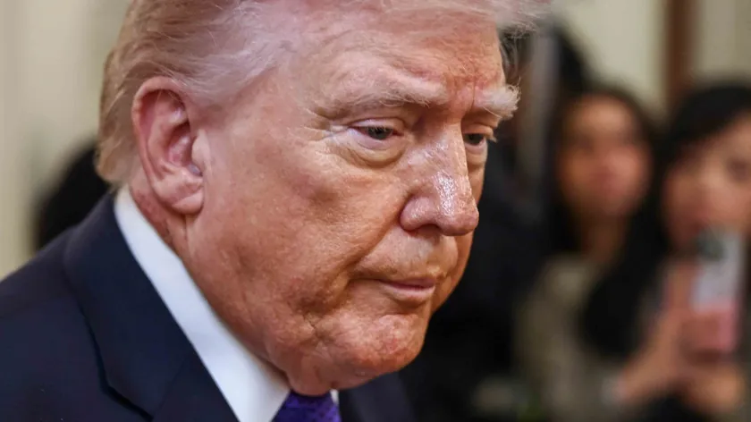 Donald Trump'ın yedi ülkeye olası müdahalesi sonrası Venezuela ve İran tartışılıyor