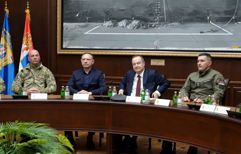 Sırbistan Jandarma ve Özel Anti-Terör Birliği Dubai'deki uluslararası yarışmada dereceye girdi.