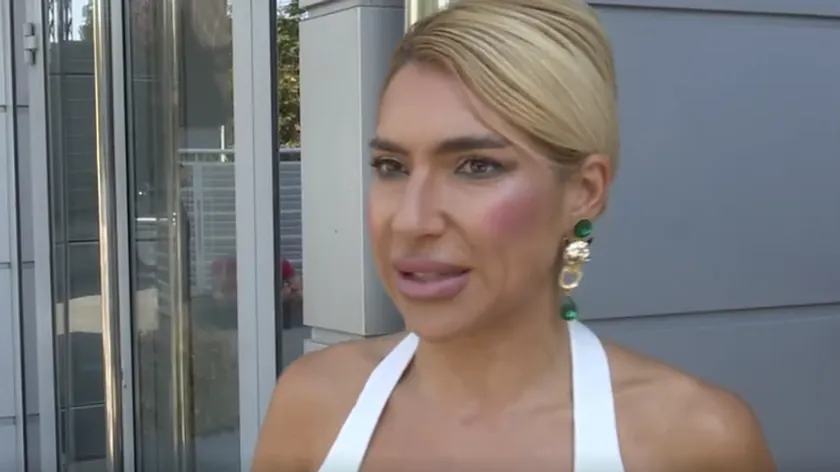 Pink sunucusu Jovana Jeremić estetik operasyonu için izin alacak