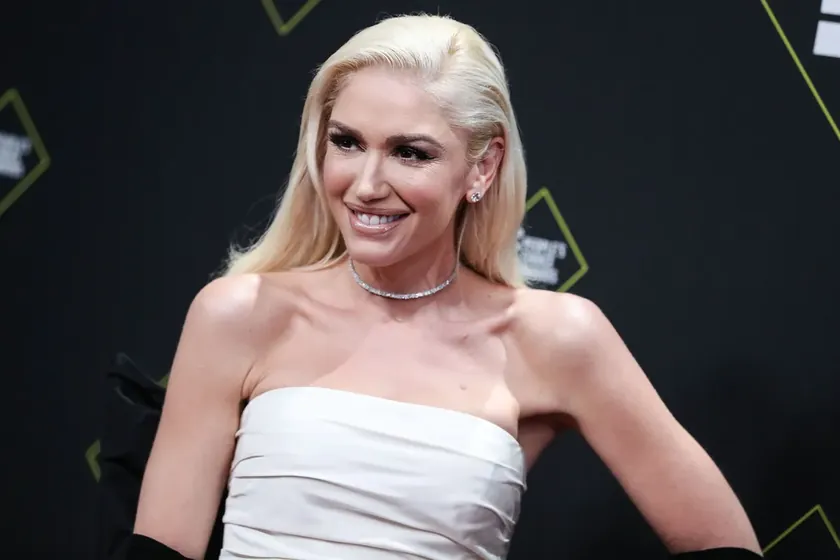Şarkıcı Gwen Stefani, 43 Yaşındaki Hamileliğinin İnancına Yönelttiğini Açıkladı