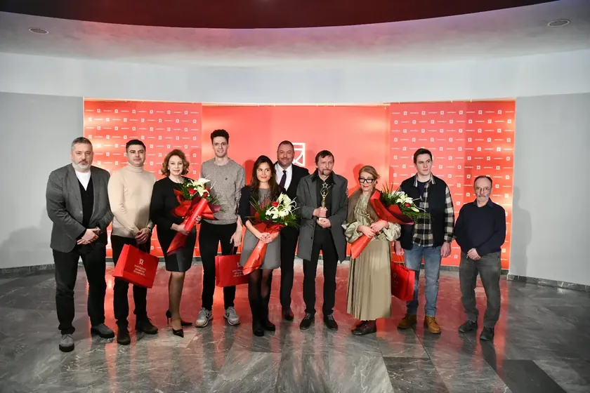 Belgrad Drama Tiyatrosu 79. yılını özel ödüller ve "Kral İbi" prömiyeriyle kutladı