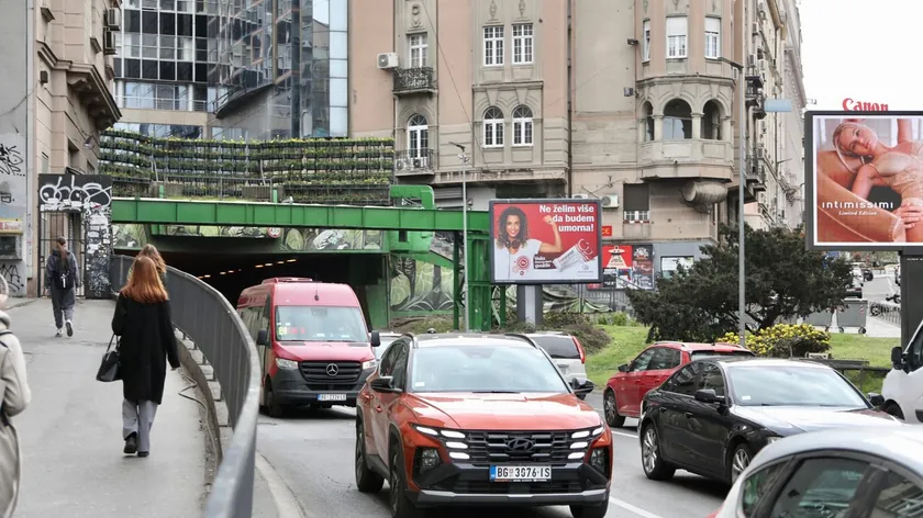 Sırbistan'da sürücülere 1 Nisan'da kış lastiklerini değiştirmemeleri uyarısı yapıldı