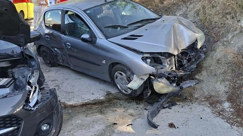 Hırvatistan'da trafik yoğunluğu artmış ve bazı bölgelerde yol kapatma uygulanıyor.