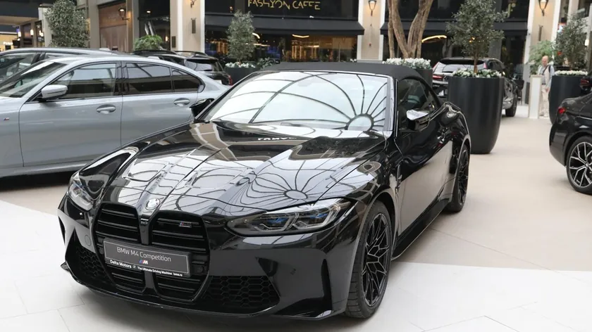Alman otomobil devi BMW yüz binlerce aracını yangın riski sebebiyle geri çağırdı