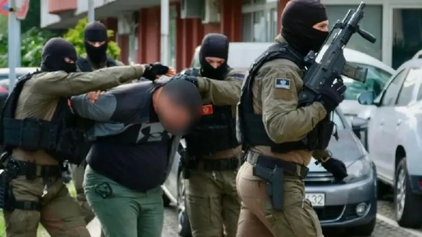 Karadağ ve Almanya'da Balkan Karteli hücre operasyonunda 12 kişi yakalandı