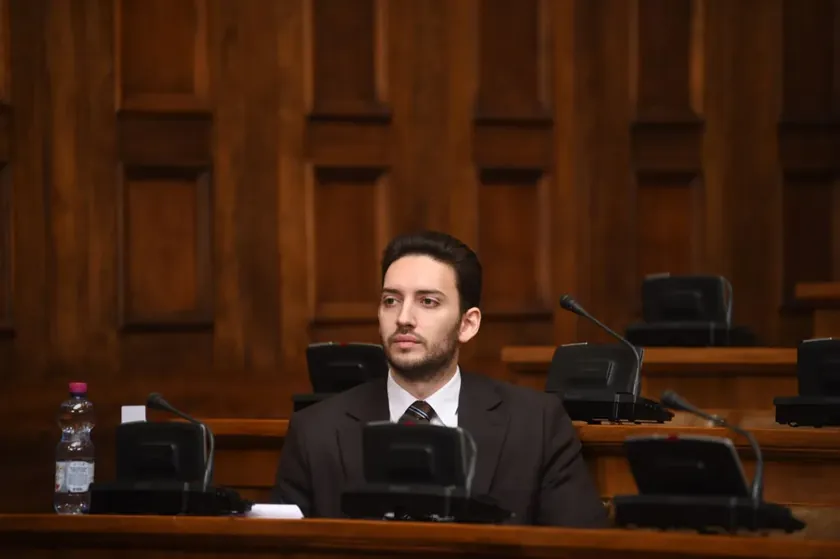 Sırbistan'da siyasi kriz ve güvenlik endişeleri artıyor.