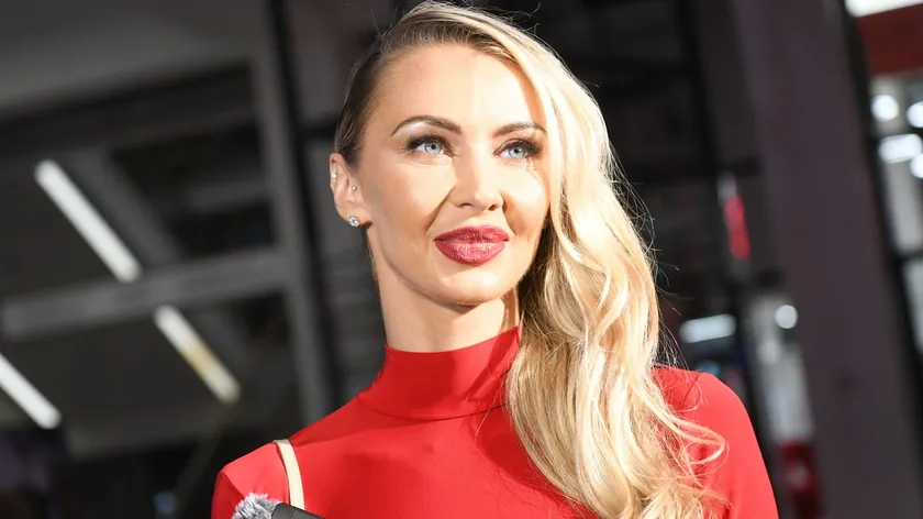 Sırp aktris ve Amerikan influencer'ın oğlu dünyaya geldi.