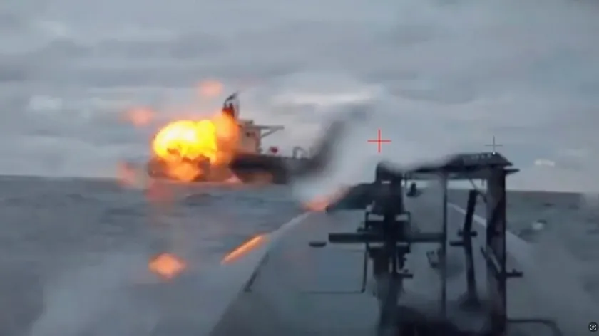 Britanya Rusya'nın yaptırım ihlal eden tankerlerine el koyma yetkisi verdi