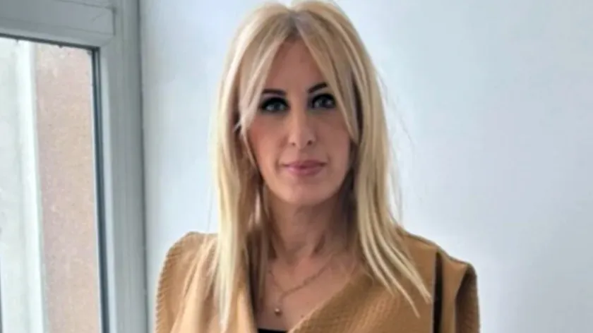 Dženan Lončarević'in eski eşi Samira Lončarević oğlu için kutlama yapıyor.