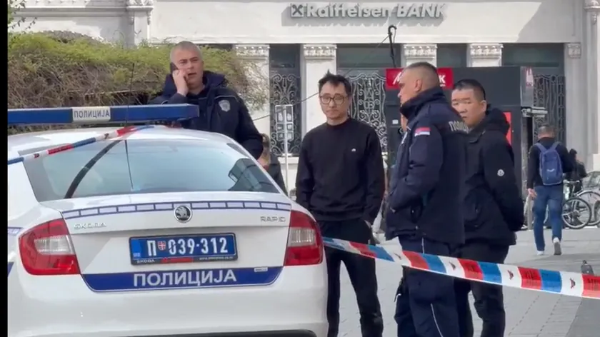 Sırbistan'ın Novi Sad şehrinde iskele bir kadının üzerine düştü