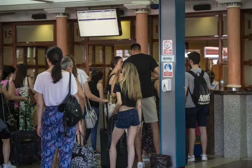 Sırp turistlerle dolu bir otobüsün Bulgaristan'da yola çıkmasıyla ilgili turistik ajans açıklama yaptı.