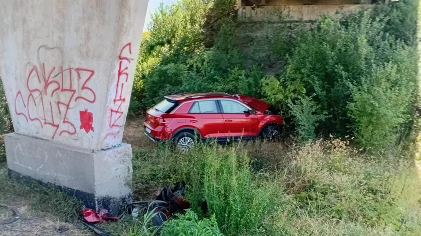 Inđije yakınlarında meydana gelen trafik kazasında bir kişi hayatını kaybetti.