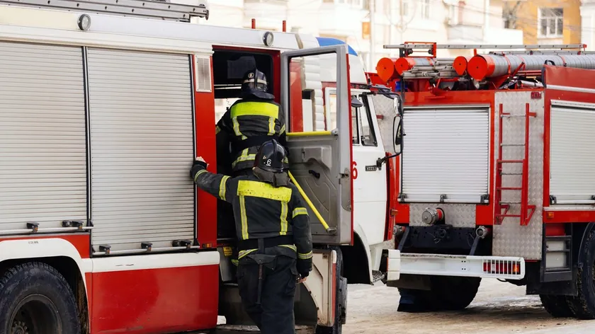 Sırbistan'ın Vlasotince kentinde hareket halindeki araç alev aldı, facia kıl payı önlendi