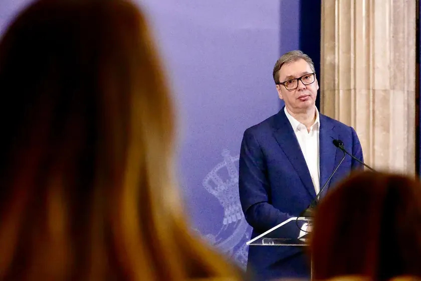 Sırbistan Cumhurbaşkanı Vucic'ten Başbakan Adaylığı Şartı: Anketler Belirleyici Olacak