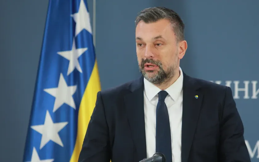 Bosna-Hersek Dışişleri Bakanı Elmedin Konaković, Sırbistan ile ilişkileri minimum düzeye indirmeyi planladığını bildirdi.