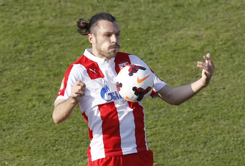 Bivši futbolcu Zvezda'ya Goran Gogić'in anısına duygusal veda