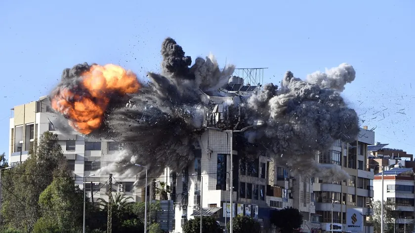 İran krizi büyüyor: Müzakereler Pakistan'da sürerken taraflar sert açıklamalar yaptı