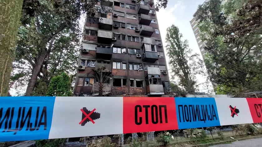 Sırbistan'ın Novi Sad kentinde bir adam annesini öldürdü.