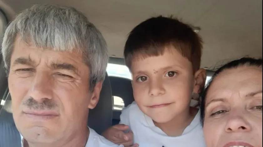 Sırbistan'ın Kosmovac köyüne yerleşen Arnavut Anila köydeki tek çocuklu aile oldu