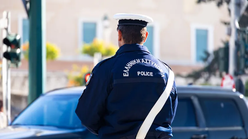 Yunanistan'da Emniyet Kemeri Takmayan Yolculara ve Sürücülere Ağır Cezalar Geliyor