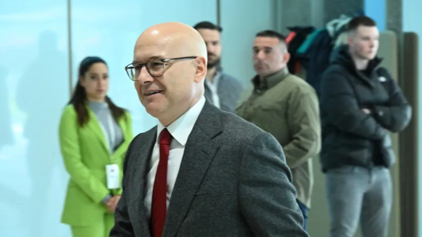 Sırbistan'da SNS Yürütme ve Genel Kurul Toplantıları Vučić Görüşmeleri Sonrası Gerçekleşti