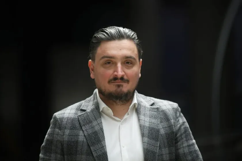 Belgrad Tıp Fakültesi, dekanlık seçimleri üzerine yorum yapan avukat hakkında şikayette bulundu