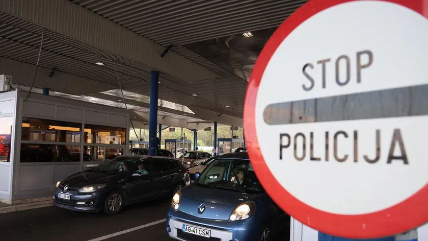 Granit Prelazi'nda Araçlar Uzun Bekleme Süresiyle Karşı Karşıya