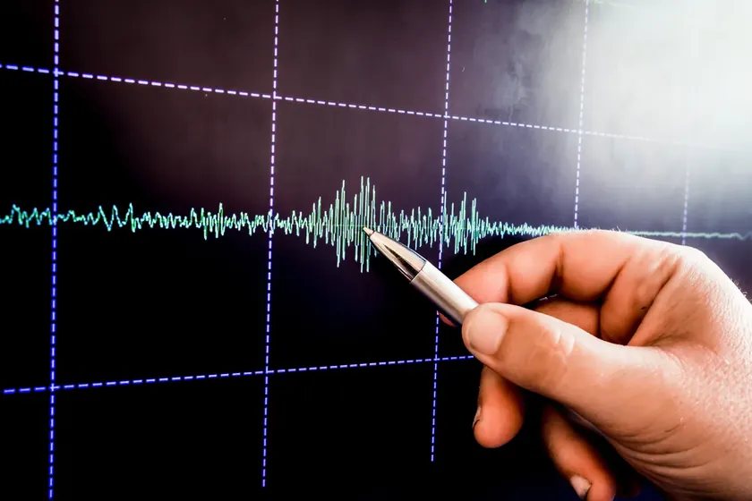 Endonezya'da 6.7 büyüklüğünde deprem meydana geldi, tsunami uyarısı yapılmadı