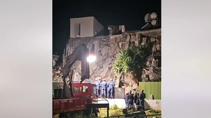 Kıbrıs'ın güneyinde binanın çökmesiyle iki kişi hayatını kaybetti, yaralılar var