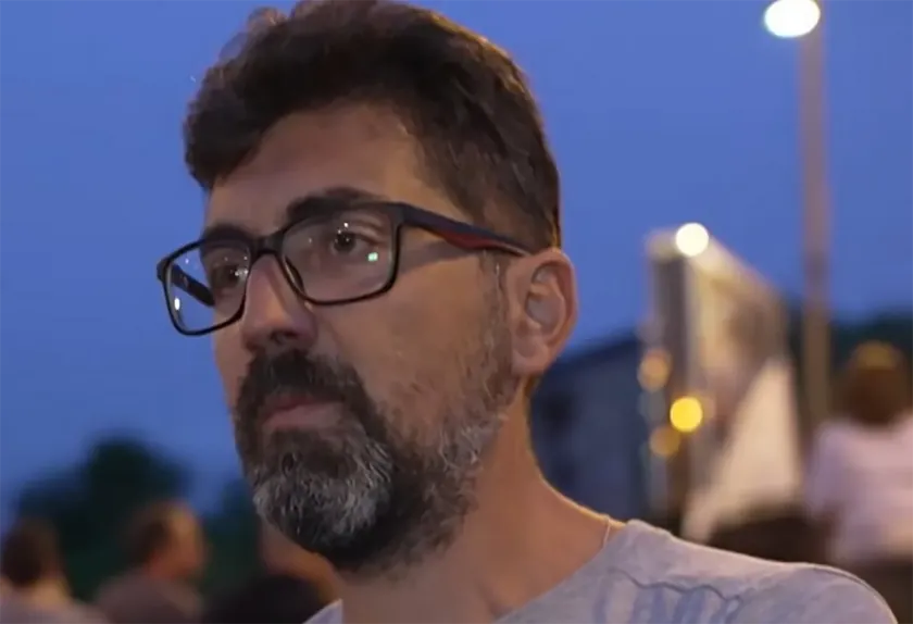 Sırbistan Novi Sad'da Profesör Mihić Akademik Camianın Protestolara Öncülük Etmesi Gerektiğini Vurguladı