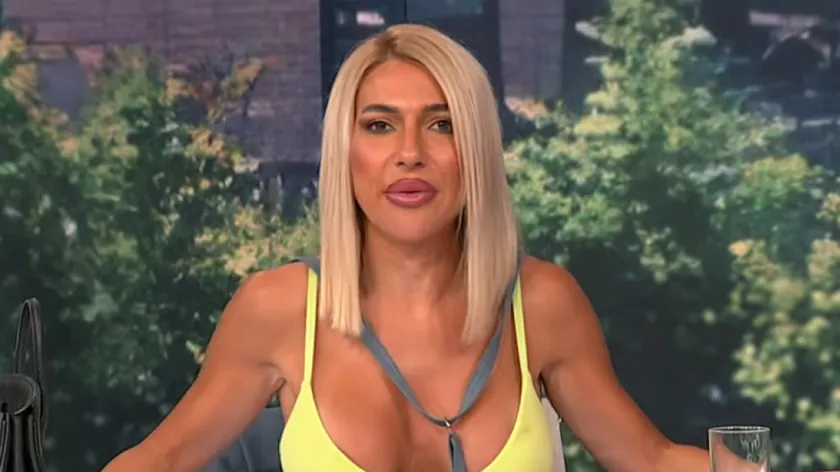 Jovana Jeremić'in sabah programındaki giyim tarzı büyük tepki uyandırdı.