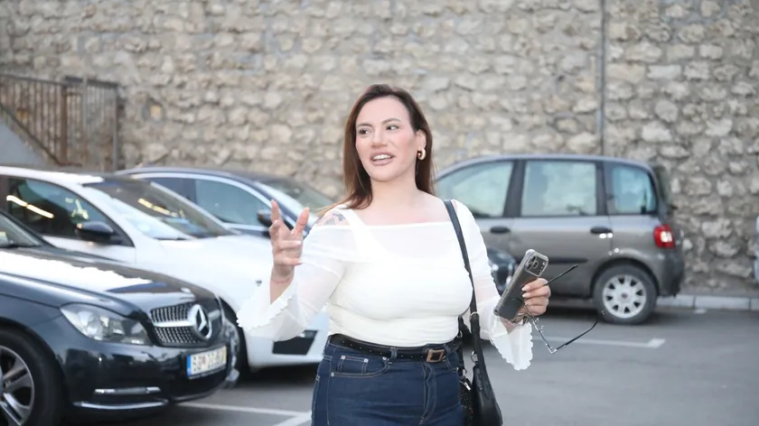 Bivša rijaliti yarışmacısı Kristina Spalević yeni evini gösterdi.