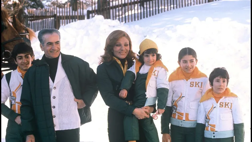 İran'ın Son İmparatoriçesi Farah Pehlevi Ülkedeki Siyasi Krizi Değerlendirdi
