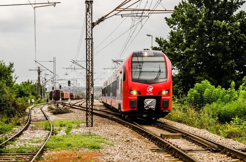 Petrovaradin Tren Stadyumu'nda Bir Daha Kart Satış Makinesi Açılıyor