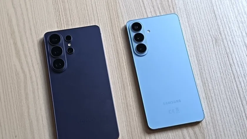 Samsung Galaxy S26 Ultra ve S25 Ultra Karşılaştırması: Performans ve Pil Detayları Açıklandı