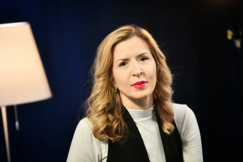 Niş Hukuk Fakültesi, "siyasi aktörler" gerekçesiyle hukukun üstünlüğü panelini iptal ettiğini bildirdi.