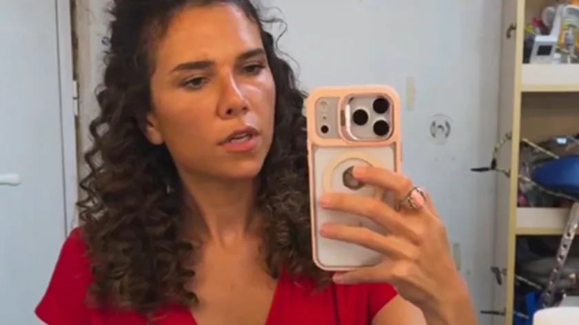 Anica Lazić'in yeni makyaj videosu büyük ilgi gördü.
