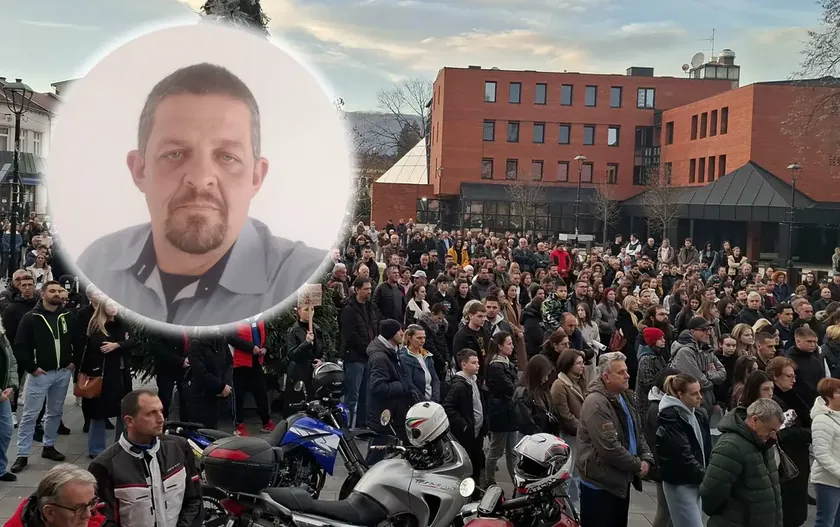 Sırbistan Bajina Bašta'da öğretmen öğrenci listesi adaylığı yüzünden hedef alındı