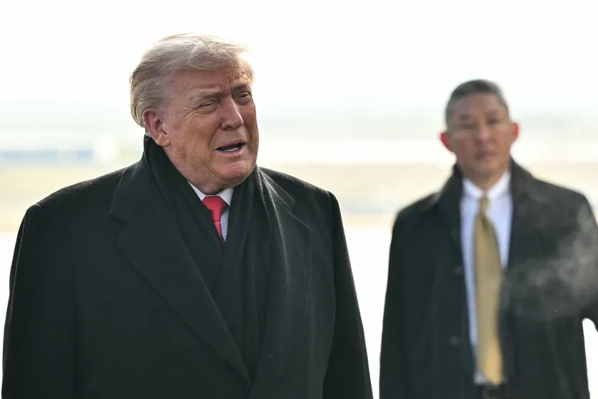 Başkan Trump Davos’ta konuşmasına başladı: "Arkadaşlarım arasında olmak güzel, ama birkaç düşman da var"