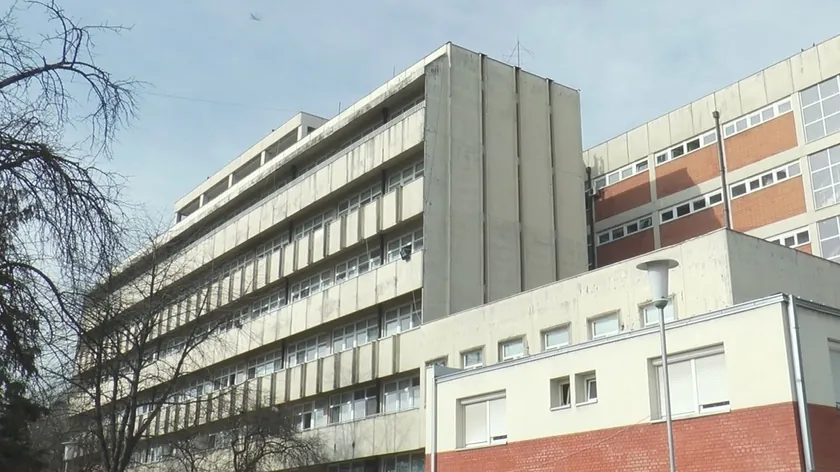 Sırbistan'ın Čačak kentinde su sorunu sonrası hastane ameliyatlara yeniden başlıyor