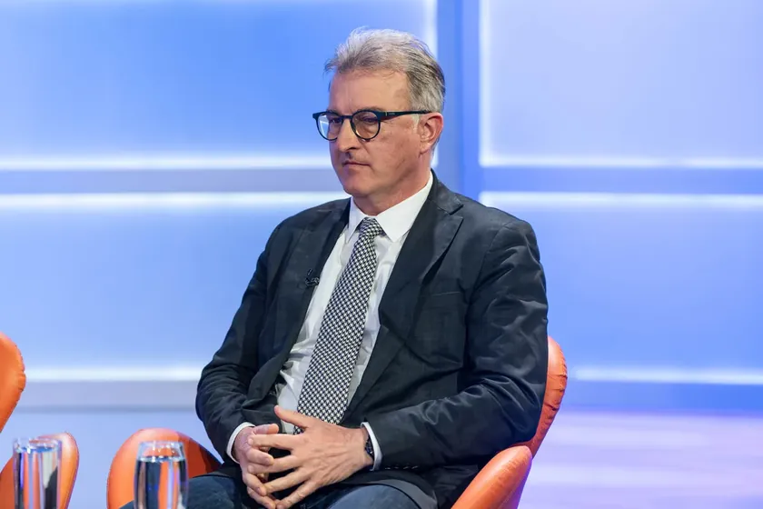 Sırbistan'da Vucic'in Halkta Kafa Karışıklığı Yarattığı Belirtildi: Ortak Değerler Zafer Yolu