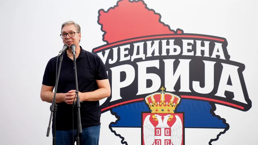 Sırbistan Cumhurbaşkanı Aleksandar Vučić, pensiyonların bu yıl artırılacağını ve bunun maaş artışlarıyla aynı oranda olacağını belirtti.