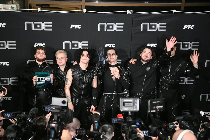 Sırbistan'ın Eurovision Temsilcileri Sahne Öncesi Baskı Altında Olduklarını Belirtti